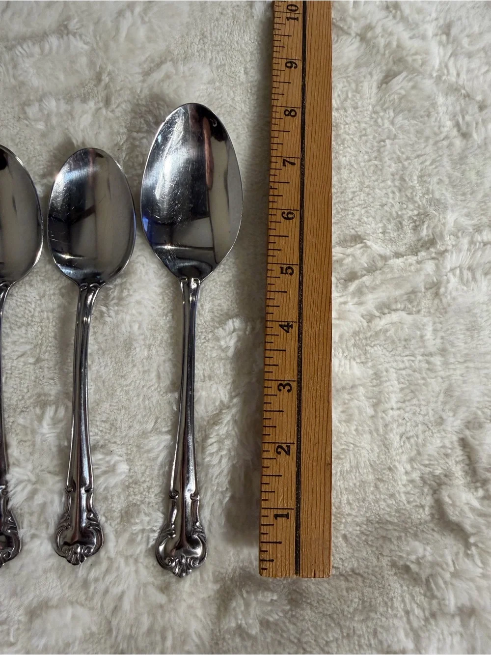 Farberwear FRW79 6 Soup Spoons 7 Inches Plus A Serving Spoon
